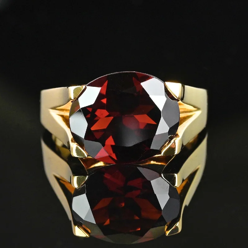 Light accent rings-Light accent rings-Vintage 10K Gold East West 6.25 CTW Garnet Ring, Signet Style