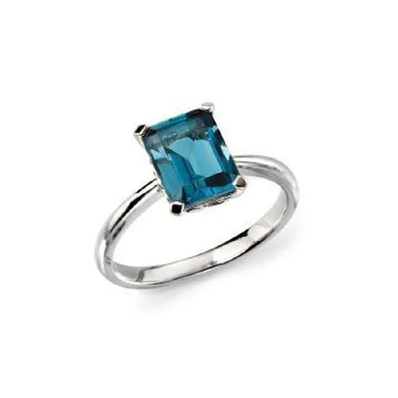 9ct White Gold Rectangular Cut London Blue Topaz Ring