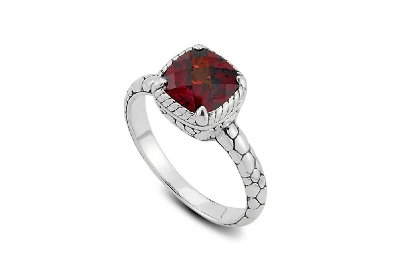 Oval shape rings-Oval shape rings-Segara Ring- Garnet