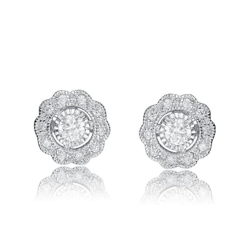 Subtle gem earrings-Chloé Classic Flower Stud Earrings