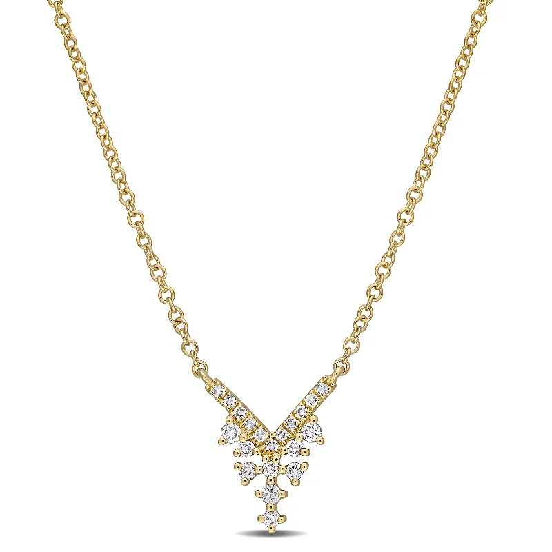 Sleek bar necklaces-Miadora 14k Yellow Gold 1/10ct TDW Diamond V-Shaped Bar Station Necklace - 18 inch