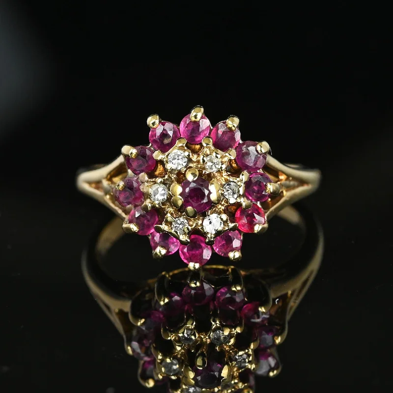 Flat knot rings-Flat knot rings-Vintage Diamond Ruby Cluster Harem Style Ring in Gold