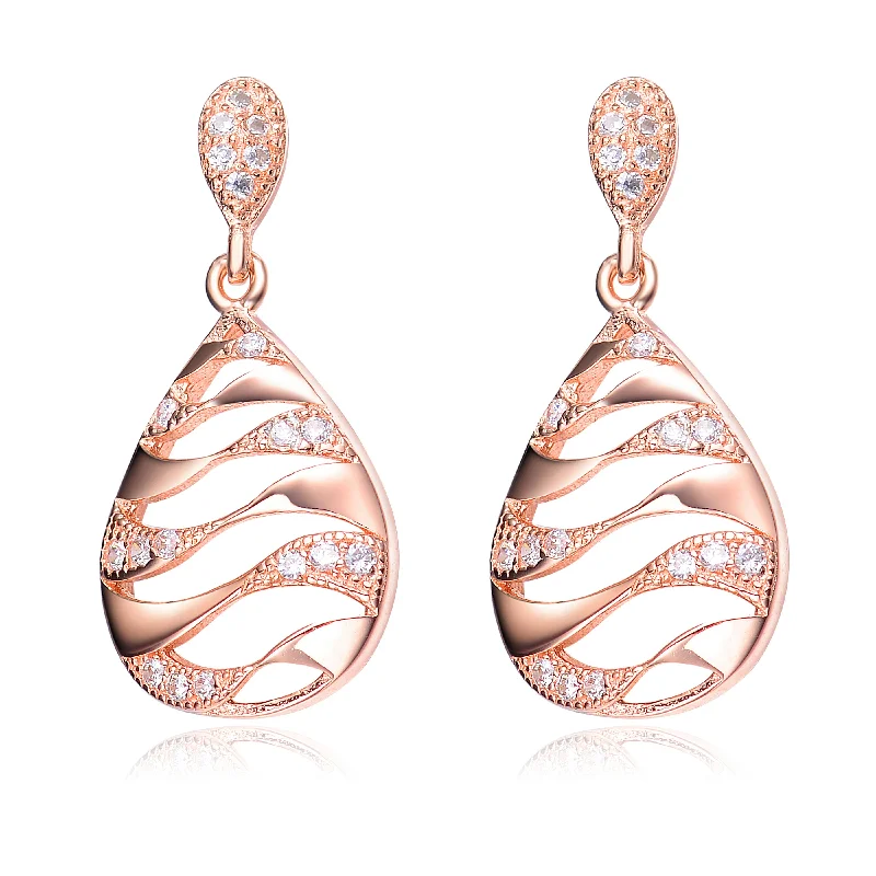 Polished charm earrings-Daphné Wave Drop Earrings