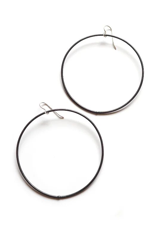 Cultured pearl earrings-extra large Evident earrings in steel